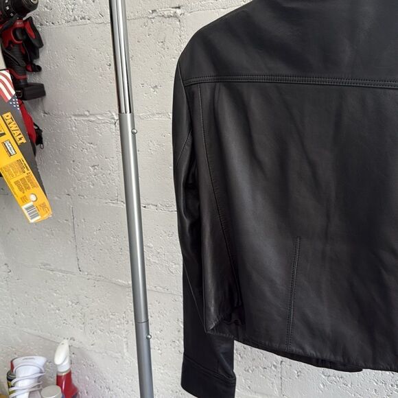 Women's Black Leather Jacket MANGO Size Medium - Excellent Condition - Fitted - Picture 5 of 6